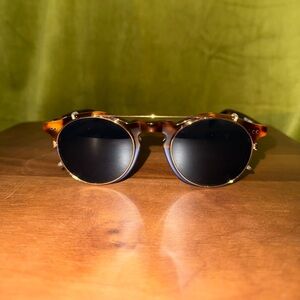 Hadid Clip-On Tortoise/Blue/Gold Sunglasses